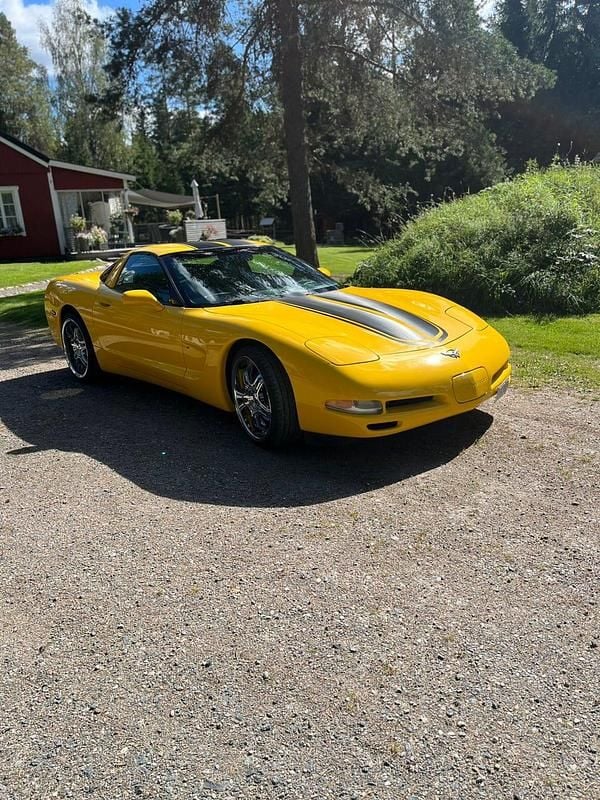 Begagnad 2002 Chevrolet Corvette | 185 000 kr - Bild 1/4