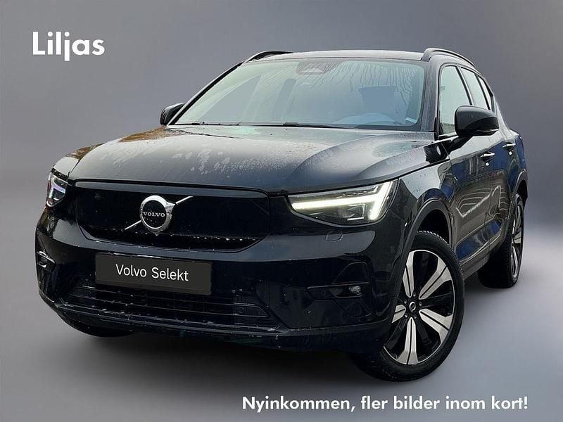 Svart Begagnad 2022 Volvo XC40 Plus SUV | 349 000 kr - Bild 1/3