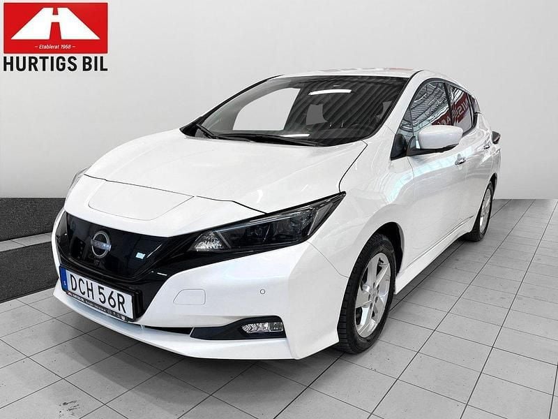 Vit Begagnad 2022 Nissan Leaf N-Connecta Halvkombi | 189 900 kr (Marknadspris) - Bild 1/4