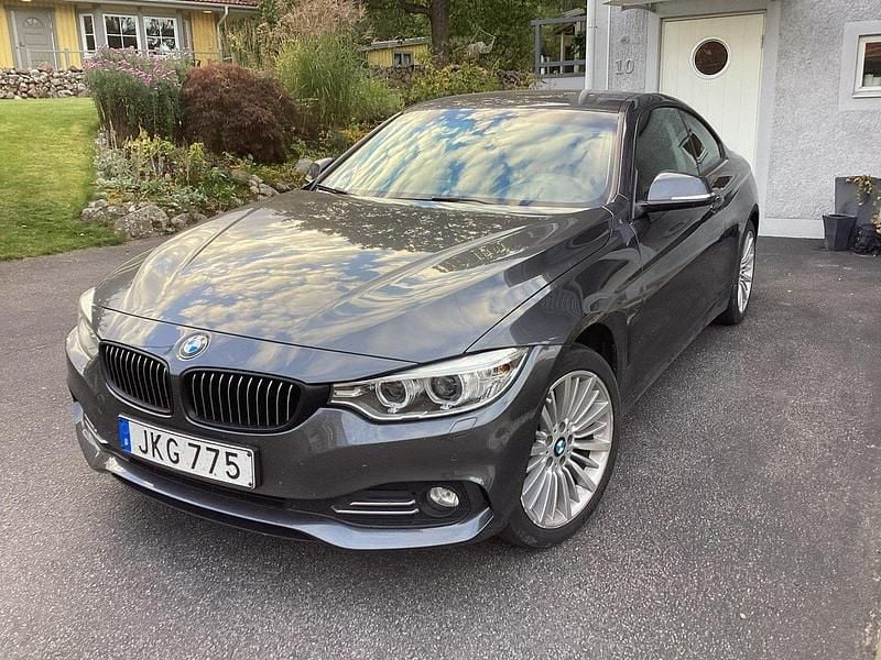 Grå Begagnad 2014 BMW 420 Luxury Line Sportkupé | 165 000 kr (Marknadspris) - Bild 1/4