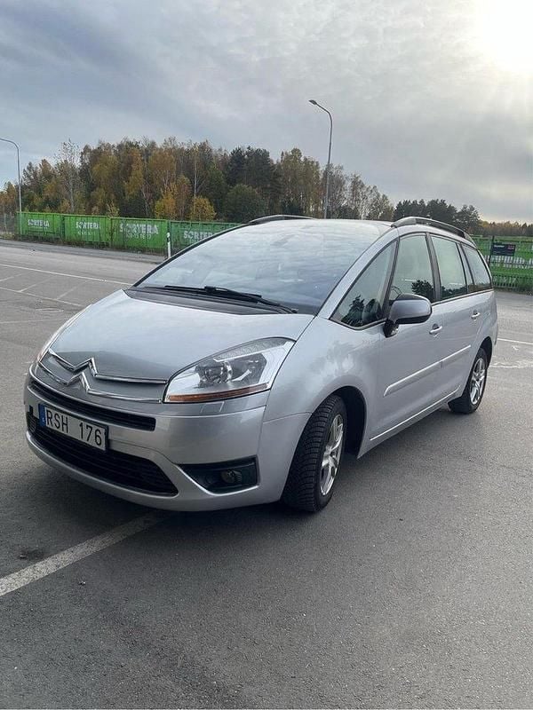Silver Begagnad 2010 Citroën Grand C4 Picasso Minibuss | 49 000 kr (Marknadspris) - Bild 1/4