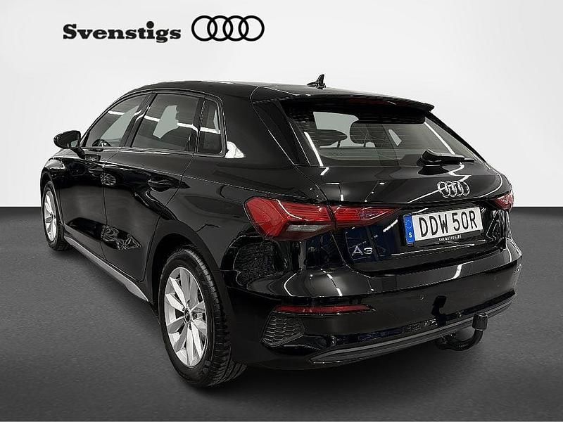 Begagnad Audi A3 Sportback Proline 150 HK (110 kW) 2023 Svart Halvkombi