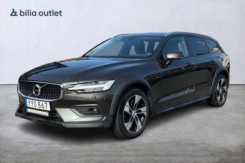Mörkgrå Begagnad 2019 Volvo V60 CC Momentum Kombi | 229 900 kr (Dyr) - Bild 1/4