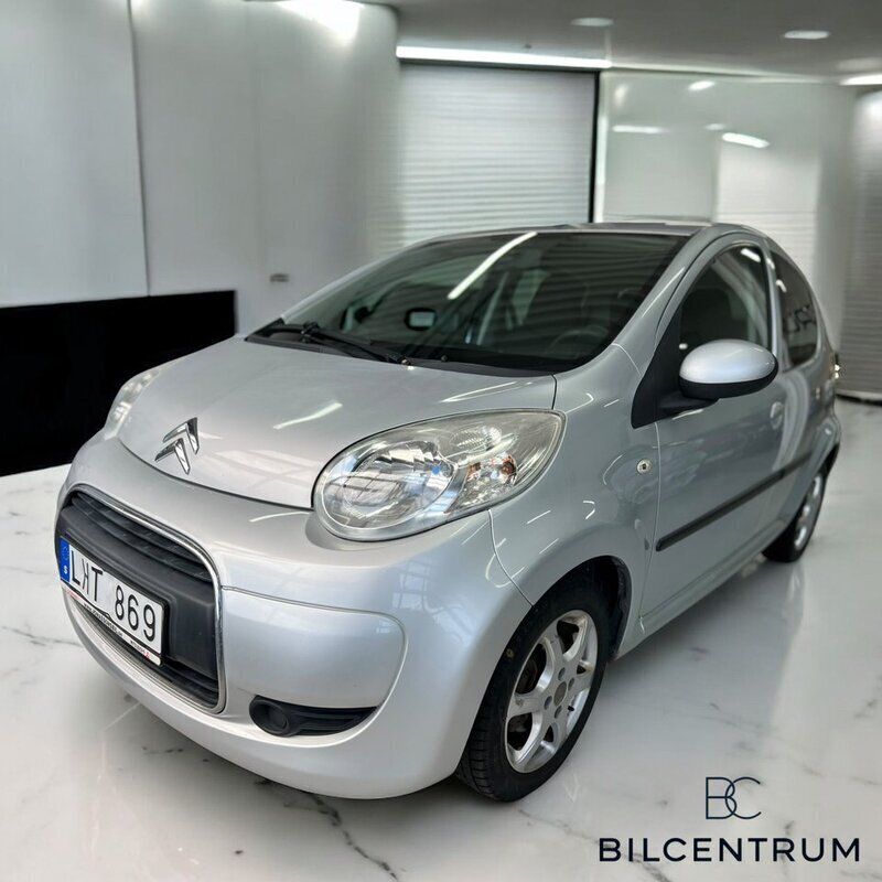 Silver Begagnad 2010 Citroën C1 Halvkombi | 17 900 kr (Superpris) - Bild 1/4