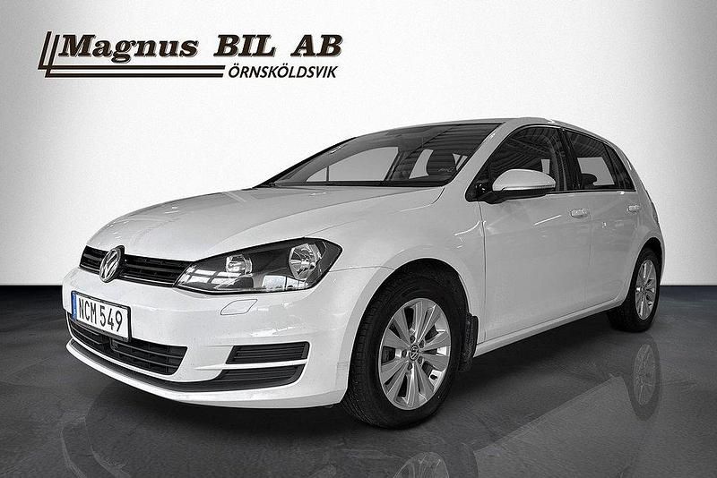 Vit Begagnad 2016 VW Golf VII Halvkombi | 139 900 kr (Marknadspris) - Bild 1/4