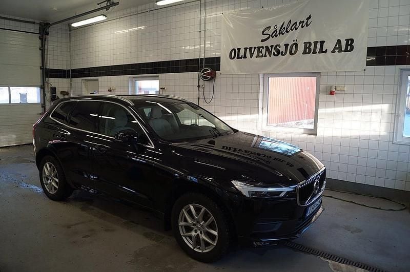 Svart Begagnad 2019 Volvo XC60 Momentum SUV | 329 000 kr (Bra pris) - Bild 1/4