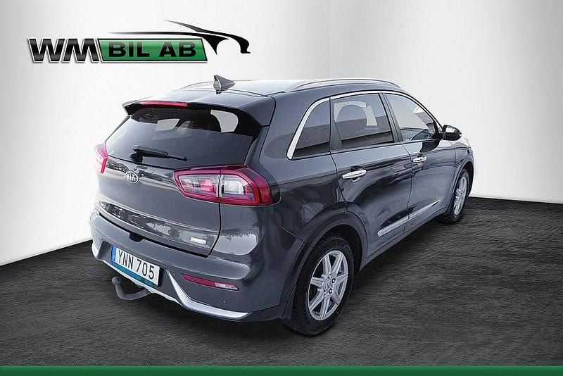 Begagnad Kia Niro Advance 105 HK (77 kW) 2018 Grå SUV
