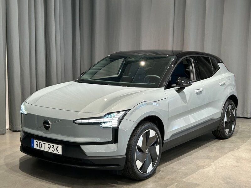 Grå Ny 2024 Volvo EX30 Plus SUV | 458 800 kr (Bra pris) - Bild 1/4