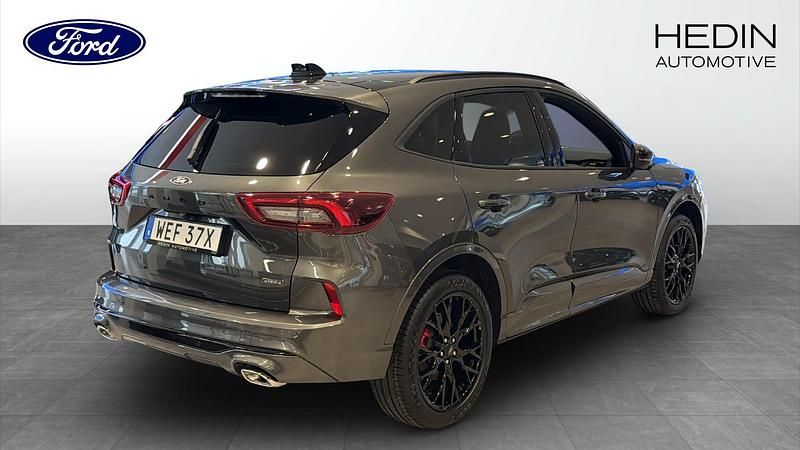 Ny Ford Kuga ST-Line X 243 HK (178 kW) 2026 Grå SUV