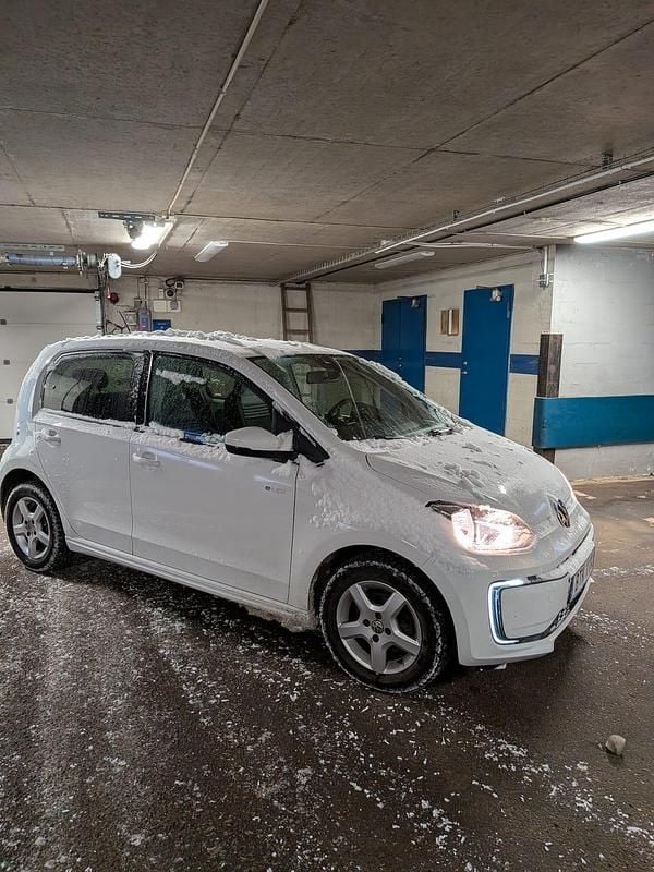 Begagnad 2020 VW e-up! Halvkombi | 129 000 kr (Bra pris) - Bild 1/4