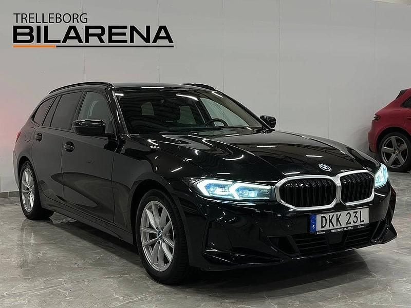 Begagnad BMW 330e 184 HK (135 kW) 2022 Svart Kombi