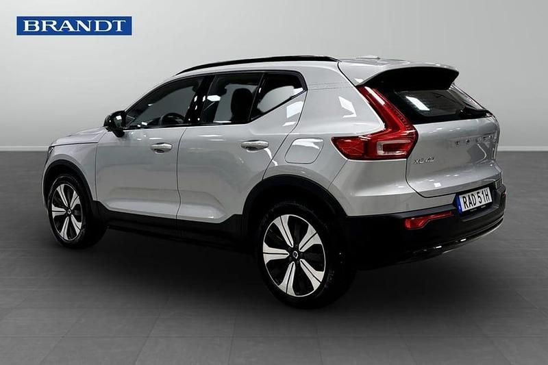 Begagnad Volvo XC40 Plus 172 kW (234 HK) 2023 Silver SUV
