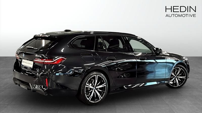 Begagnad BMW 530e Shadowline 299 HK (219 kW) 2025 Kombi