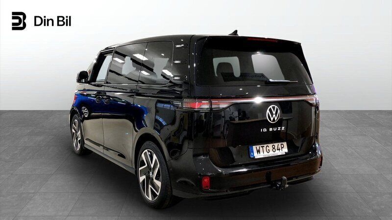 Begagnad VW ID. Buzz Pro 250 kW (340 HK) 2023 Svart Minibuss