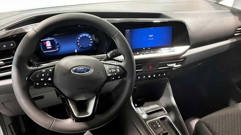 Begagnad Ford Transit 2026 Vit Pickup