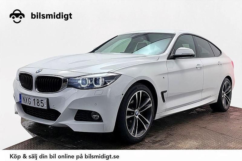 Begagnad BMW 330 M Sport 252 HK (185 kW) 2018 Vit Halvkombi