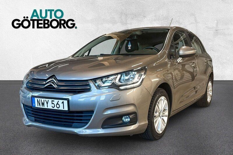 Grå Begagnad 2015 Citroën C4 Halvkombi | 89 900 kr (Marknadspris) - Bild 1/3