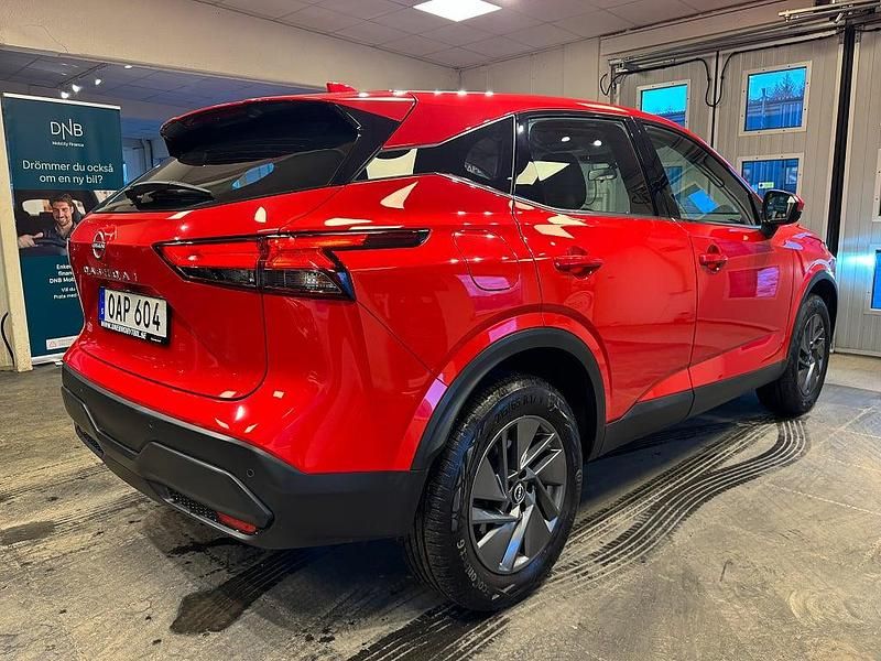 Begagnad Nissan Qashqai 158 HK (116 kW) 2022 Röd SUV