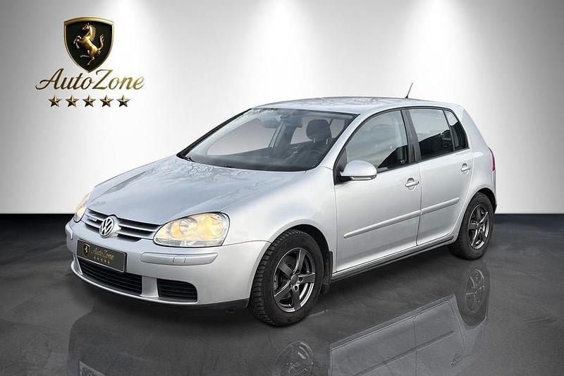 Silver Begagnad 2008 VW Golf VI United Halvkombi | 29 900 kr (Bra pris) - Bild 1/4