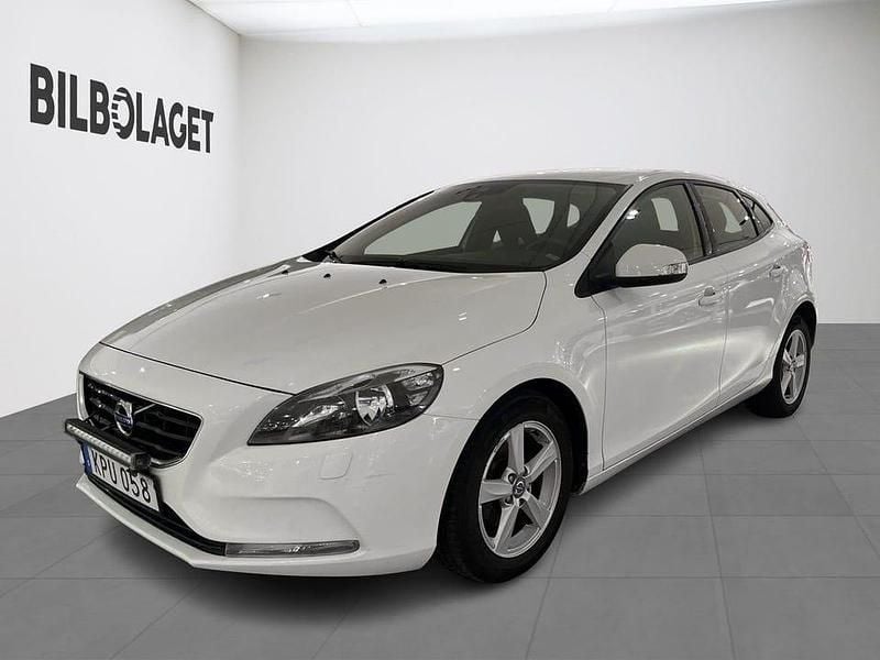 Vit Begagnad 2014 Volvo V40 Kinetic Kombi | 89 800 kr (Marknadspris) - Bild 1/4