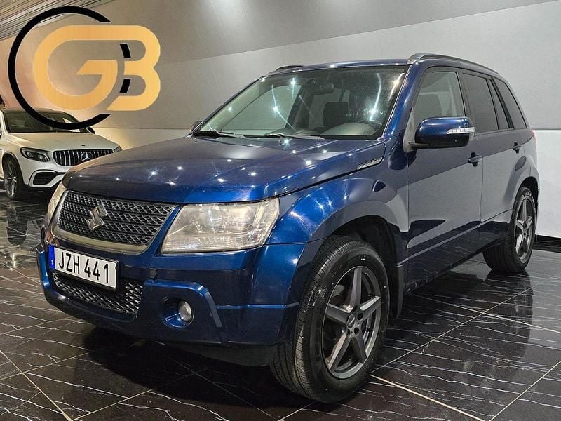 Ljusblå (blå) Begagnad 2009 Suzuki Grand Vitara SUV | 68 900 kr (Dyr) - Bild 1/4