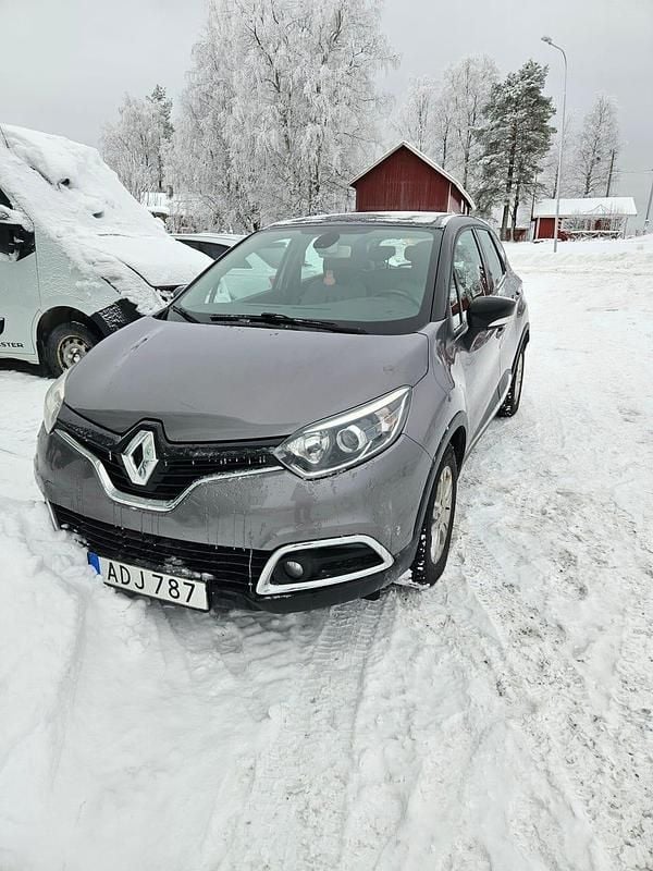 Begagnad 2015 Renault Captur SUV | 62 000 kr (Marknadspris) - Bild 1/4