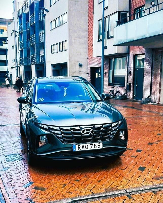 Grå Begagnad 2022 Hyundai Tucson GLS SUV | 269 000 kr (Bra pris) - Bild 1/4