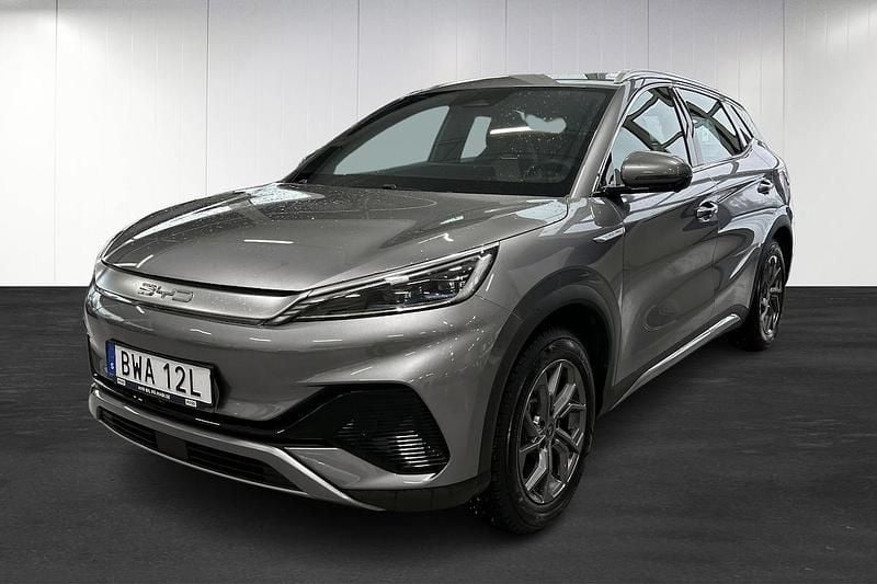 Grå Begagnad 2022 BYD Atto 3 Design SUV | 299 900 kr (Lite dyr) - Bild 1/4