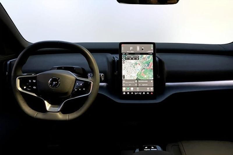 Begagnad Volvo EX30 Performance 319 kW (434 HK) 2024 Vit SUV