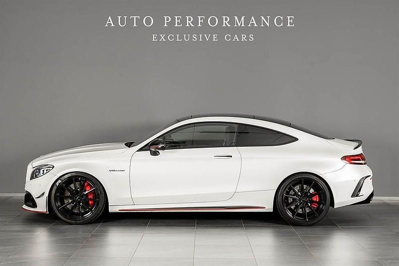 Begagnad Mercedes C63S AMG 640 HK (470 kW) 2020 Vit Sportkupé