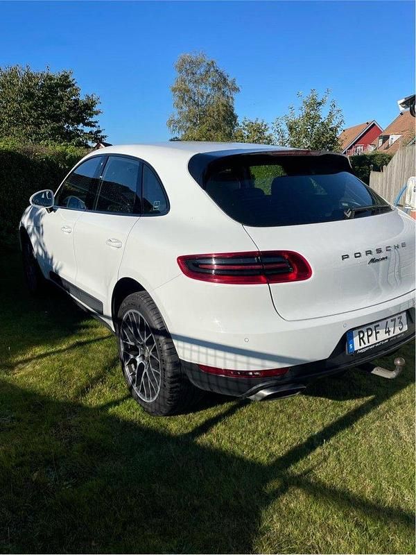 Begagnad Porsche Macan 252 HK (185 kW) 2018 Vit SUV