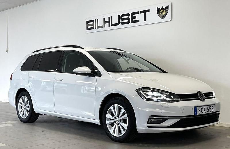 Begagnad VW Golf VII 116 HK (85 kW) 2018 Vit Kombi
