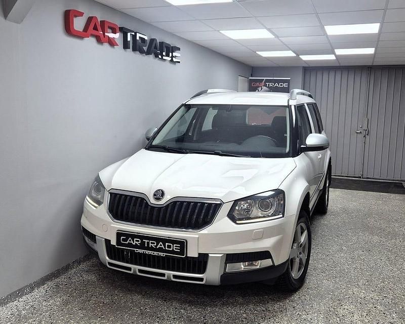 Vit Begagnad 2017 Skoda Yeti Outdoor SUV | 89 900 kr (Marknadspris) - Bild 1/4