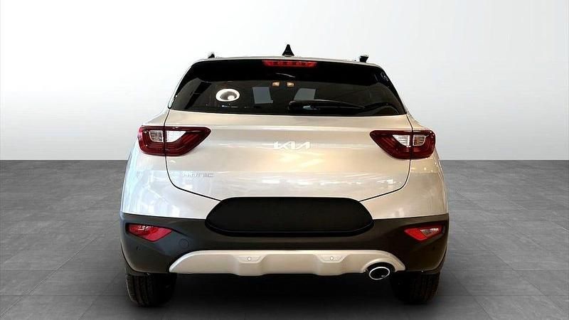 Ny Kia Stonic 2025 Svart SUV