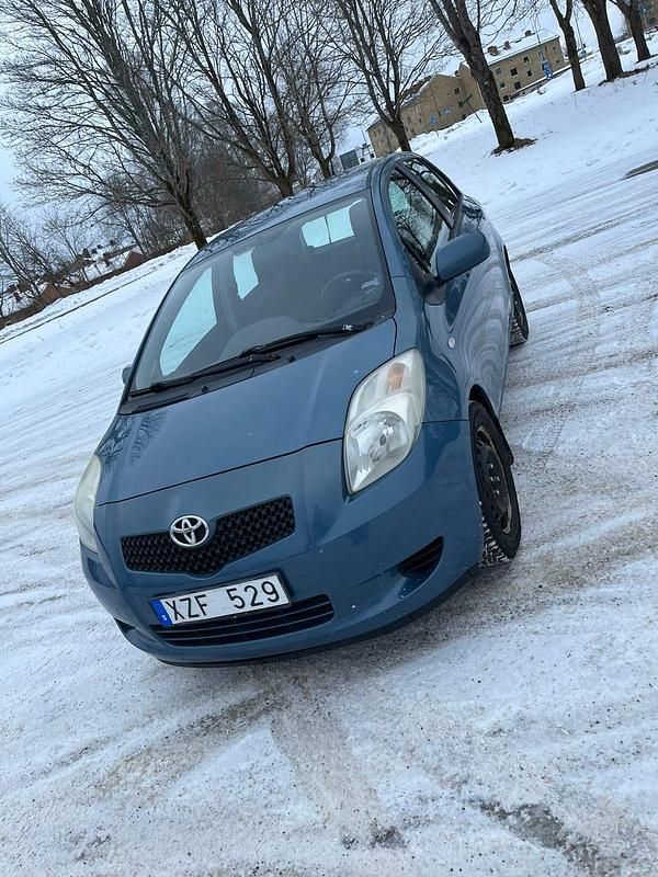 Begagnad 2006 Toyota Yaris | 31 000 kr (Marknadspris) - Bild 1/4