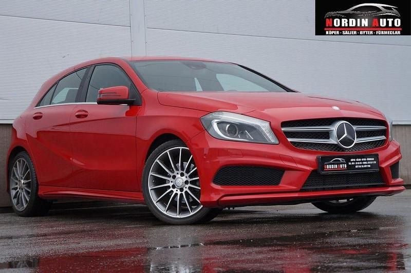 Röd Begagnad 2015 Mercedes A200 AMG Halvkombi | 134 900 kr (Marknadspris) - Bild 1/4