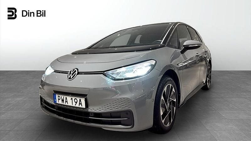 Moonstone grey black Begagnad 2023 VW ID.3 Pro Performance Halvkombi | 279 900 kr (Marknadspris) - Bild 1/4