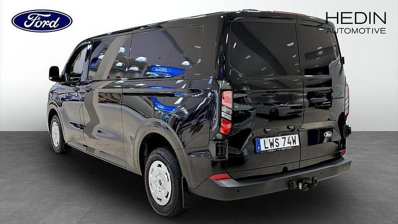 Ny Ford Transit Custom Trend 136 HK (100 kW) 2025 Svart Van