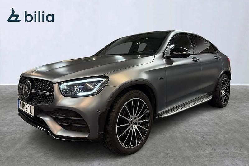Grå Begagnad 2020 Mercedes GLC300 AMG Sportkupé | 439 000 kr (Bra pris) - Bild 1/4