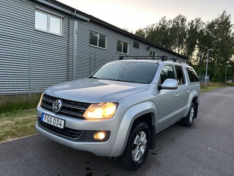 Silver Begagnad 2014 VW Amarok Highline Pickup | 239 900 kr (Marknadspris) - Bild 1/4