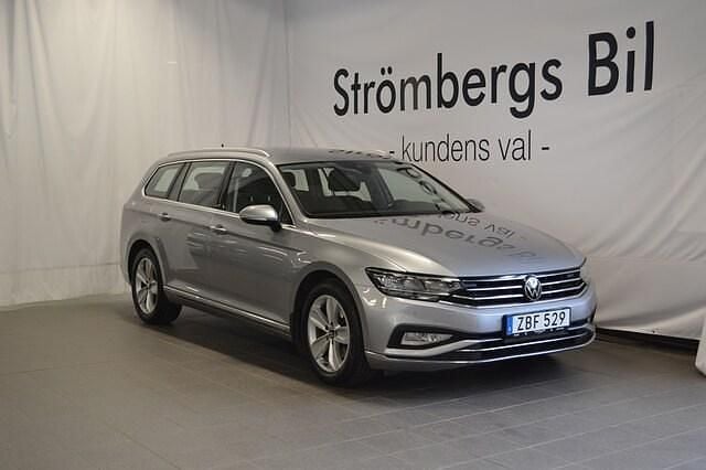 Silver Begagnad 2020 VW Passat Elegance Kombi | 259 000 kr (Marknadspris) - Bild 1/4