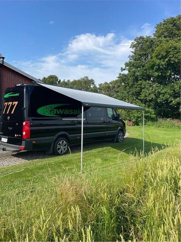 Svart Begagnad 2012 VW Crafter Van | 269 900 kr - Bild 1/4