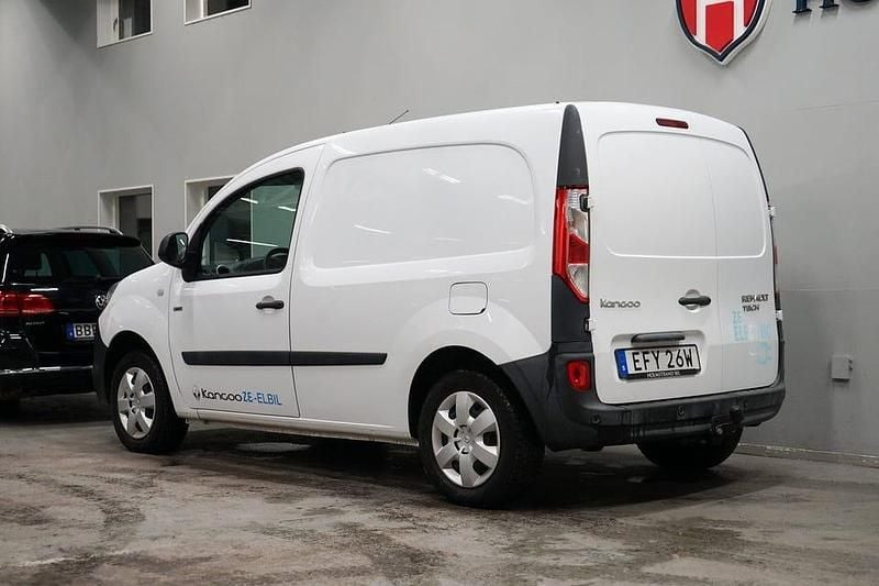 Begagnad Renault Kangoo 44 kW (60 HK) 2019 Vit Minibuss