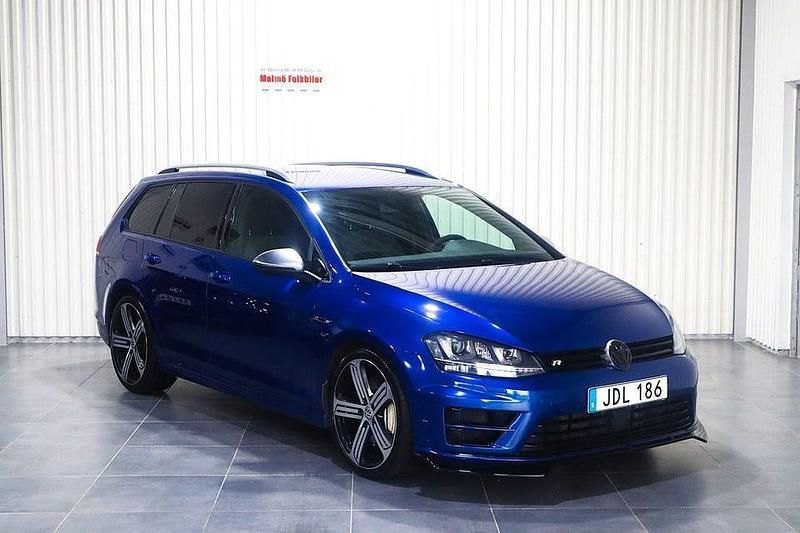 Begagnad VW Golf VII R 301 HK (221 kW) 2016 Blå Kombi