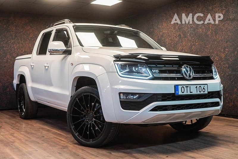 Vit Begagnad 2018 VW Amarok Pickup | 369 500 kr (Dyr) - Bild 1/4