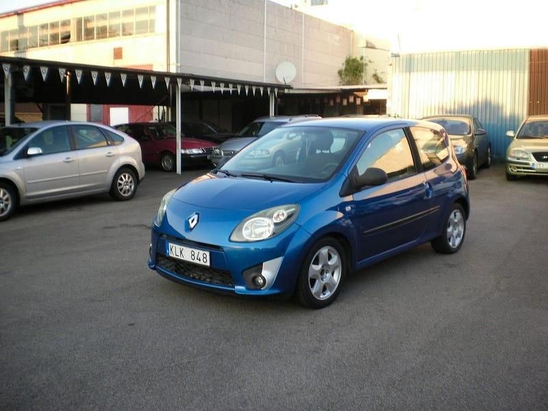 Begagnad Renault Twingo 77 HK (56 kW) 2008 Blå Halvkombi