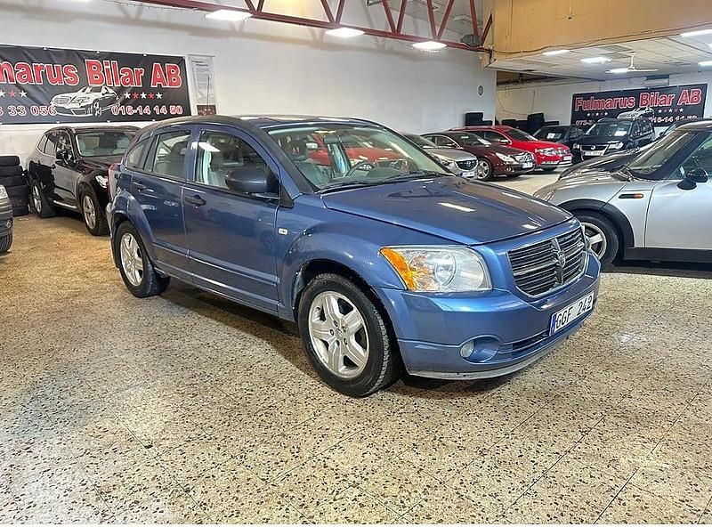 Blå Begagnad 2006 Dodge Caliber Halvkombi | 39 900 kr (Superpris) - Bild 1/4