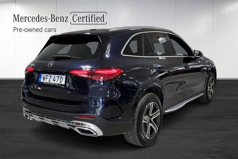 Begagnad Mercedes GLC300 333 HK (244 kW) 2024 Blå SUV