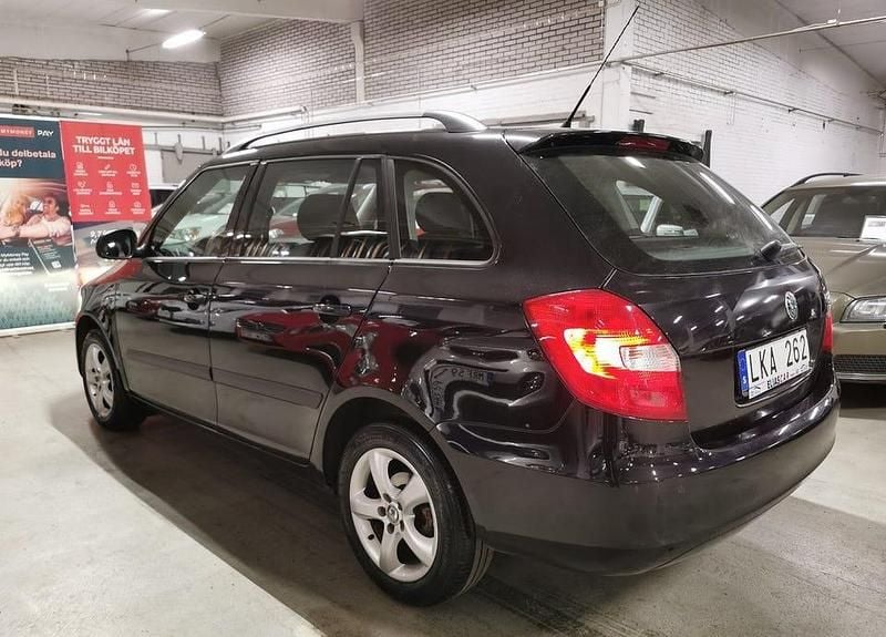 Begagnad Skoda Fabia Elegance 86 HK (63 kW) 2010 Svart Kombi