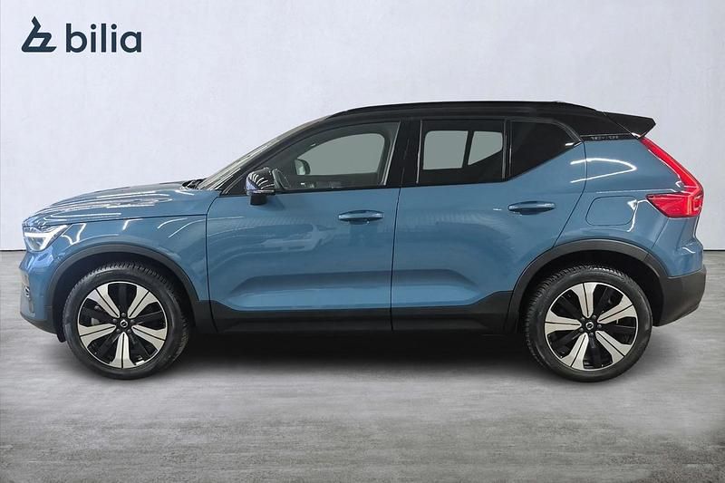 Begagnad Volvo XC40 Single Motor 175 kW (238 HK) 2022 Blå SUV